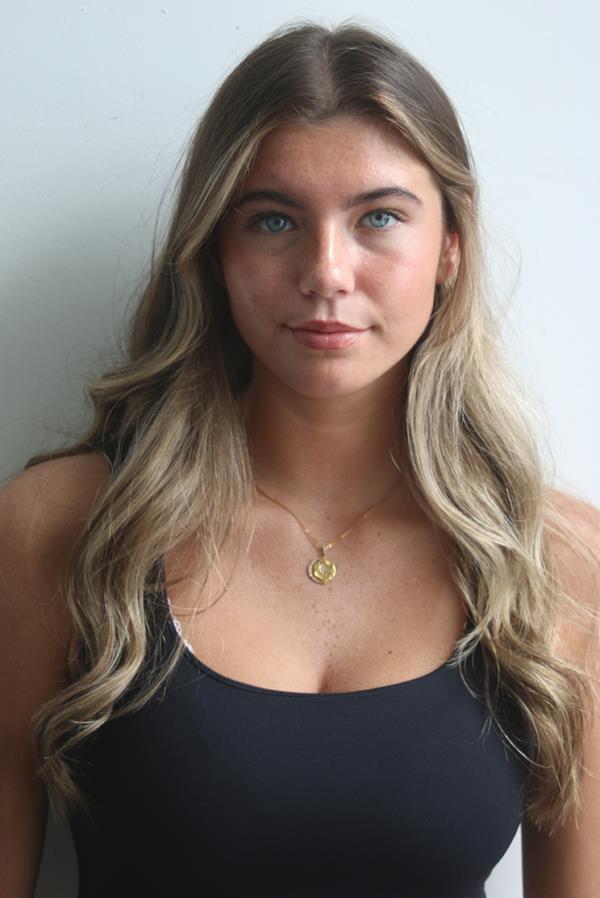 Pia Mc Allister - portfolio photo 3