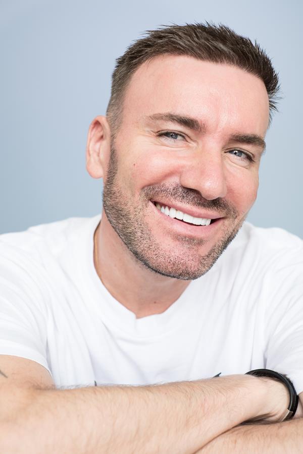 Gerard Ledwidge - portfolio photo 3