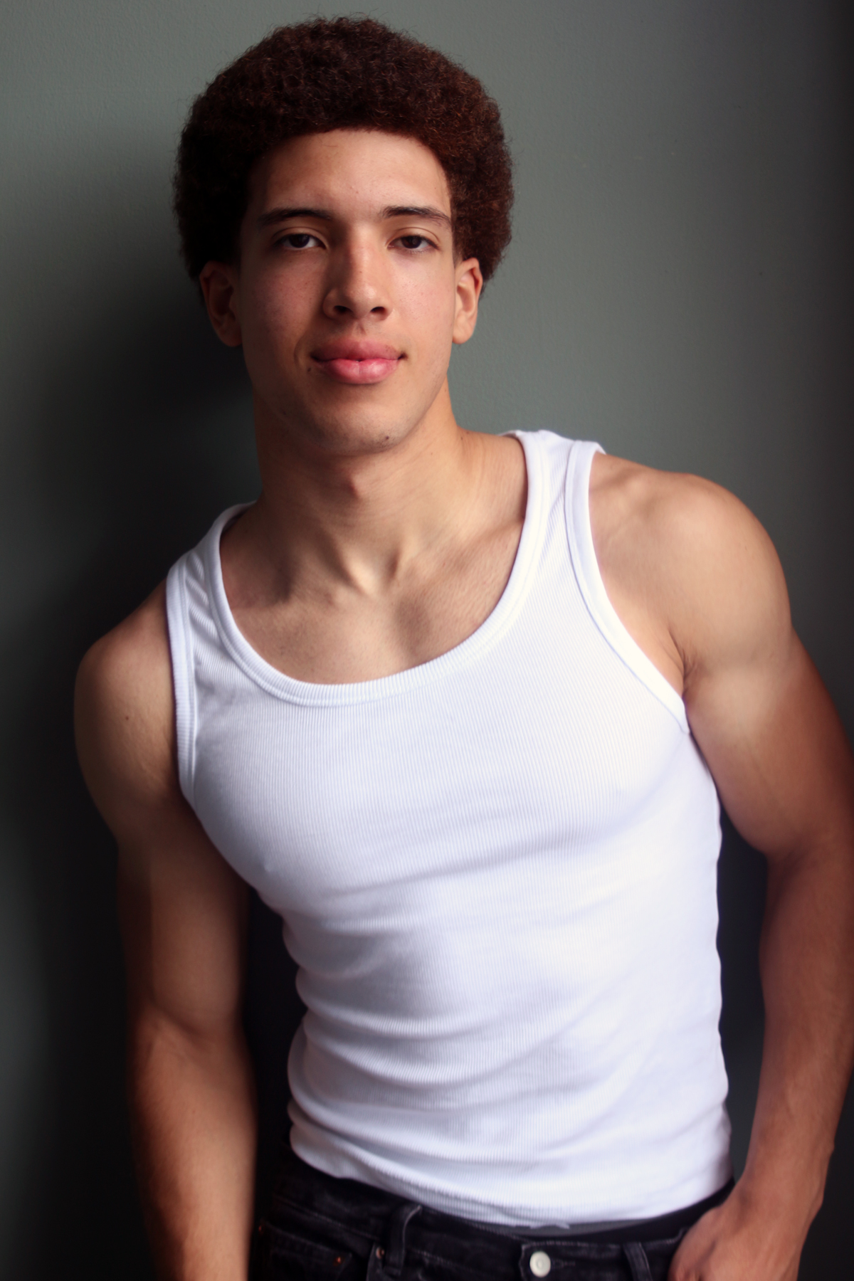 Eoin Flores Leslie 5 WEB