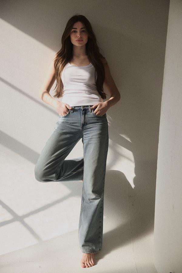 Lia L'Estrange - portfolio photo 3