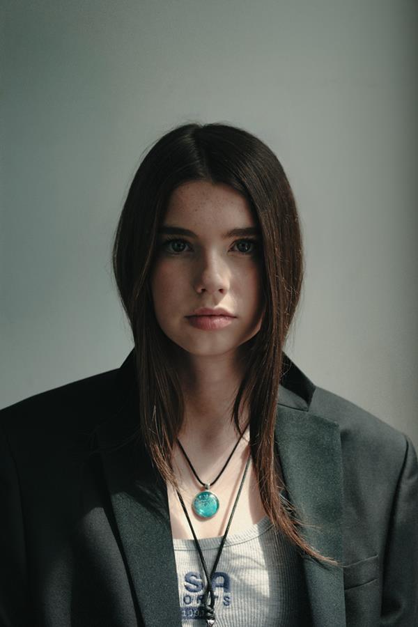 Mia Varela - portfolio photo 4