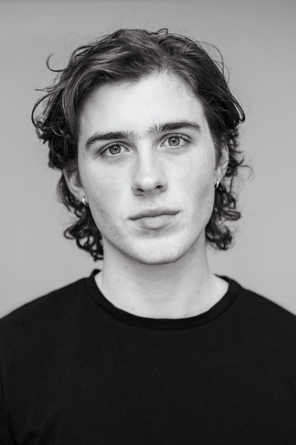 Rhys Barrett - portfolio photo 5