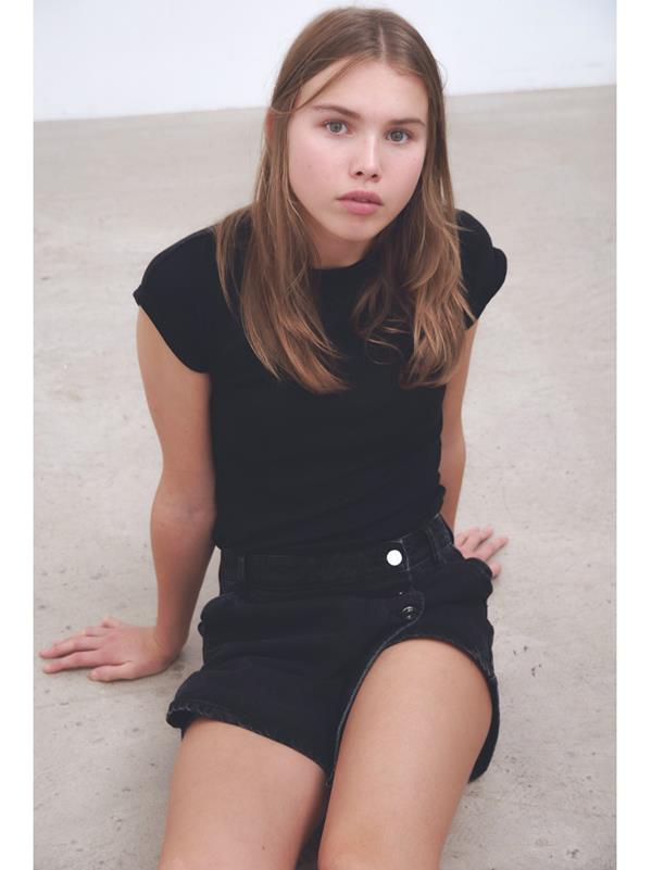 Mimi Stewart - portfolio photo 13