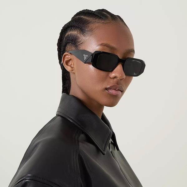 Getrude L - portfolio photo 7