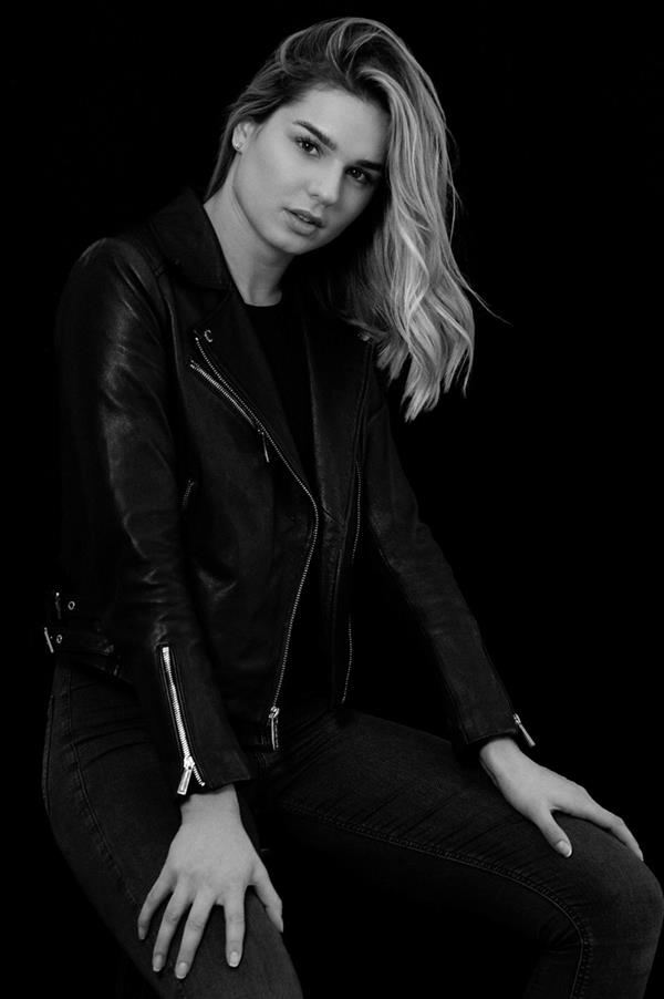 Angie Gonia - portfolio photo 19