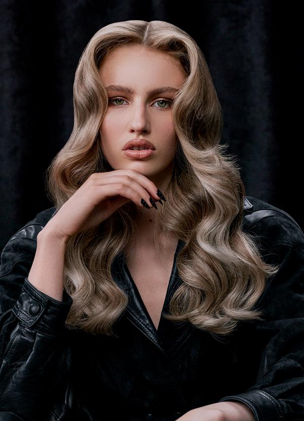 Sophie C - portfolio photo 20