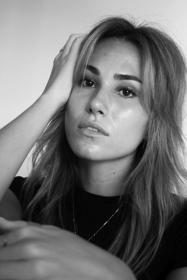 Anna Foley - portfolio photo 16
