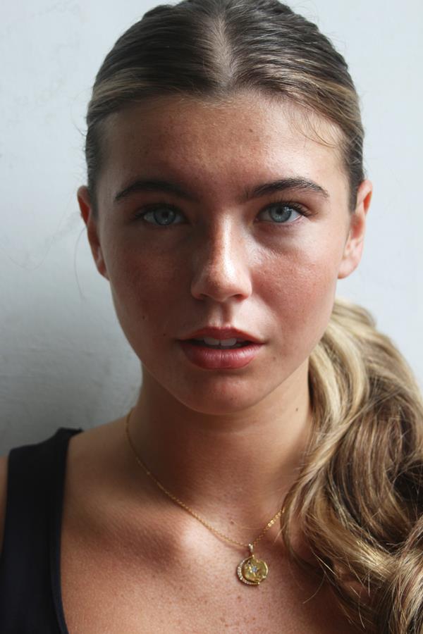 Pia Mc Allister - portfolio photo 4