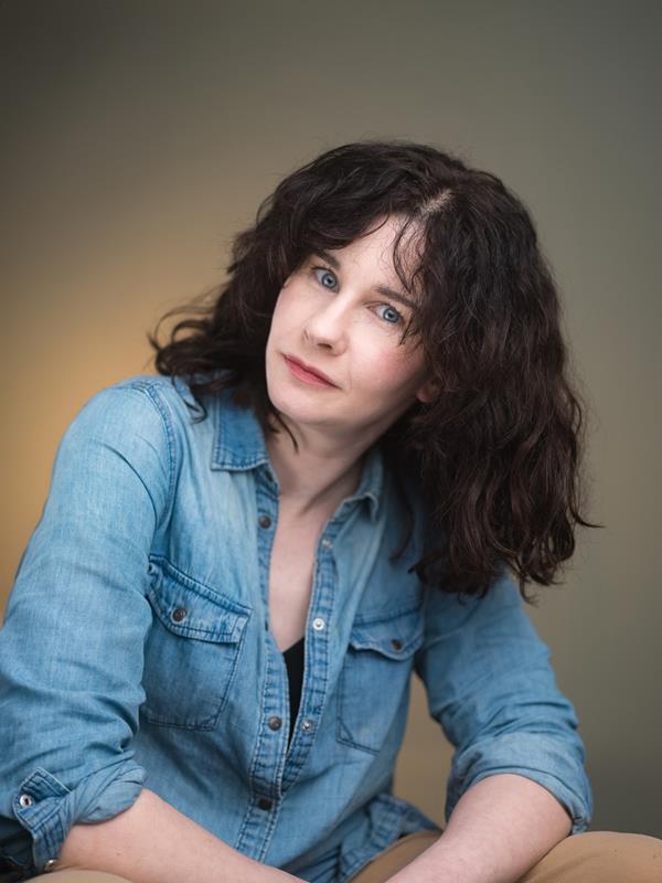 Áine Ní Laoghaire - portfolio photo 1