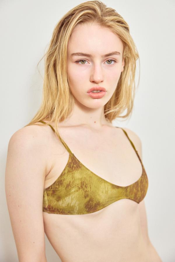 Sophie C - portfolio photo 50