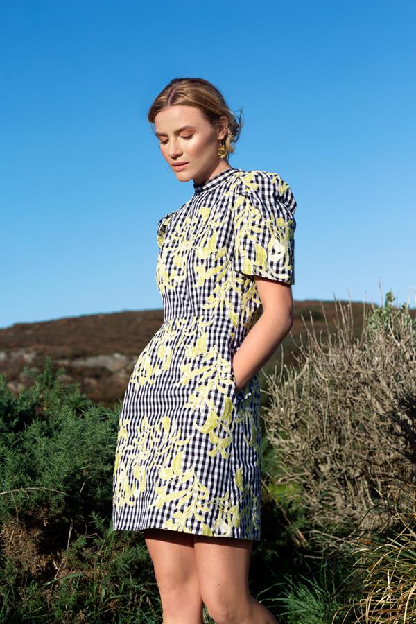 Phoebe Tan - portfolio photo 45