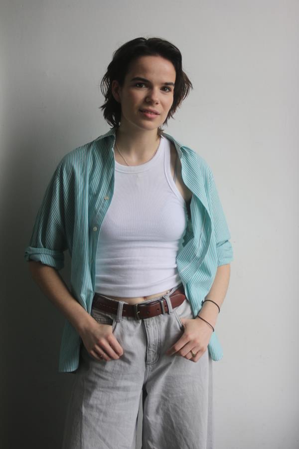 Lily B - portfolio photo 6