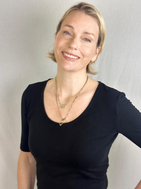 Miriam Cooke - portfolio photo 10