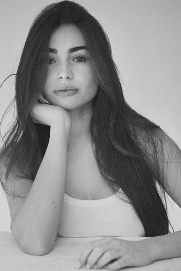 Lia L'Estrange - portfolio photo 6