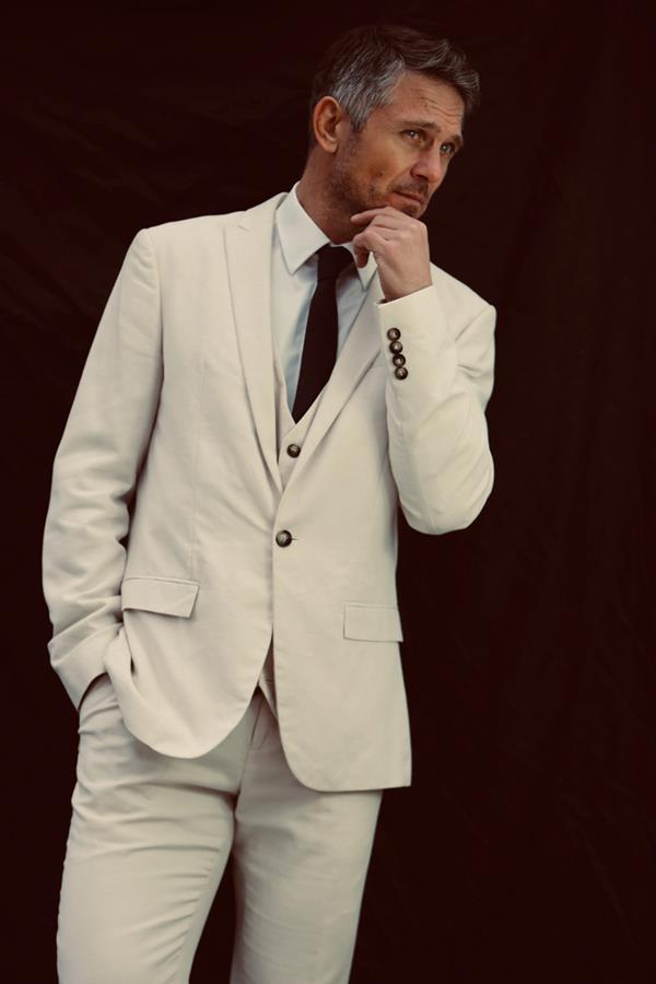 Eli Ellwood - portfolio photo 30