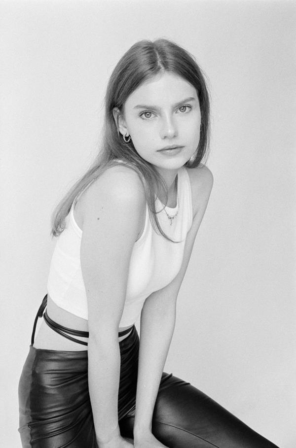 Alisa G - portfolio photo 38