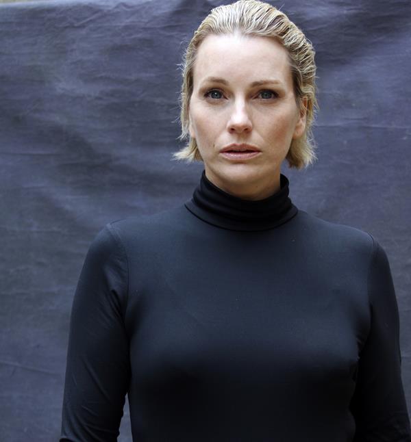 Miriam Cooke - portfolio photo 33